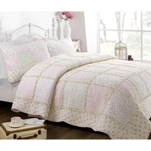 Sweet Light Peachy Pink Floral 2-Piece Patchwork Gingham Ruffle Scalloped Cotton Reversible Twin Bedding Set