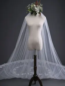 Designer-Style Trailing Bridal Veil, Wedding Veils, Vintage Lace Wedding Accessory, Single-Layer Hair Comb, Wedding Dress Headpiece