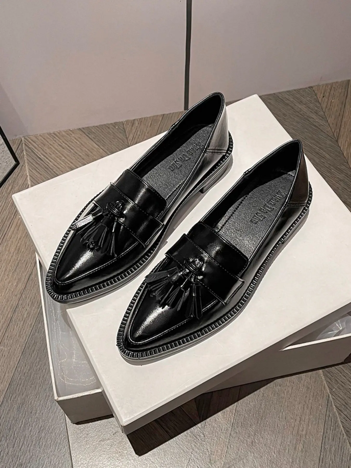 Women's Thick Sole Loafers, Pointed Toe Slip-On Design, Tassel Details, Modern College Style, Loose Fit, Sizes 34-42, Shoe