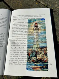 Lighthouse Bookmark - Handcrafted Coastal Design - Unique Book Marker - Perfect Gift for Beach Lovers & Ocean Enthusiasts