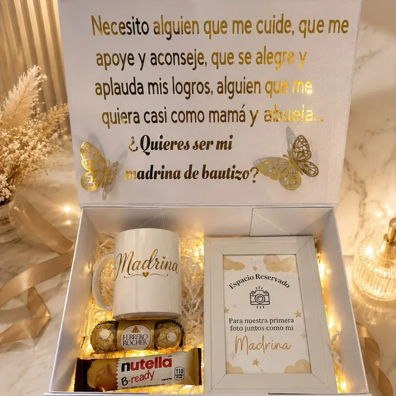 Caja de madrina personalizada.