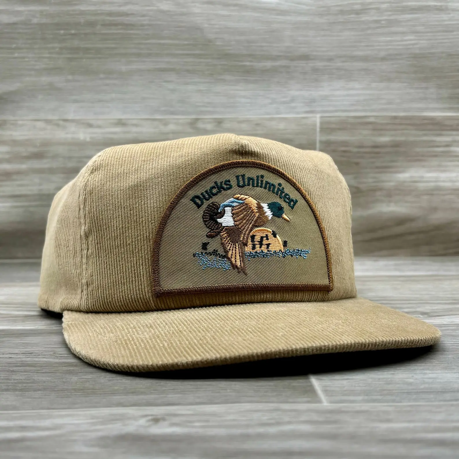 Hunting Duck Corduroy Hat - Snapback Cap - Trendy Style - Embroidery Pattern