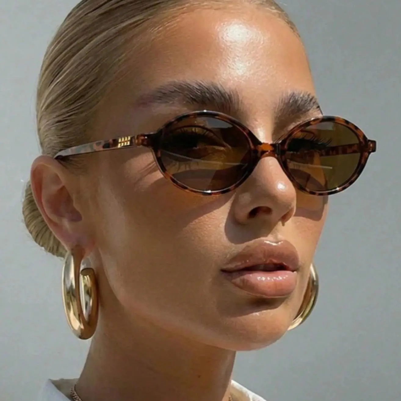 Sexy Small Oval Sunglasses For Women 2026 Brand Designer Fashion Luxury Shades UV400 Black Eyewear Men Vintage Sun Glasses