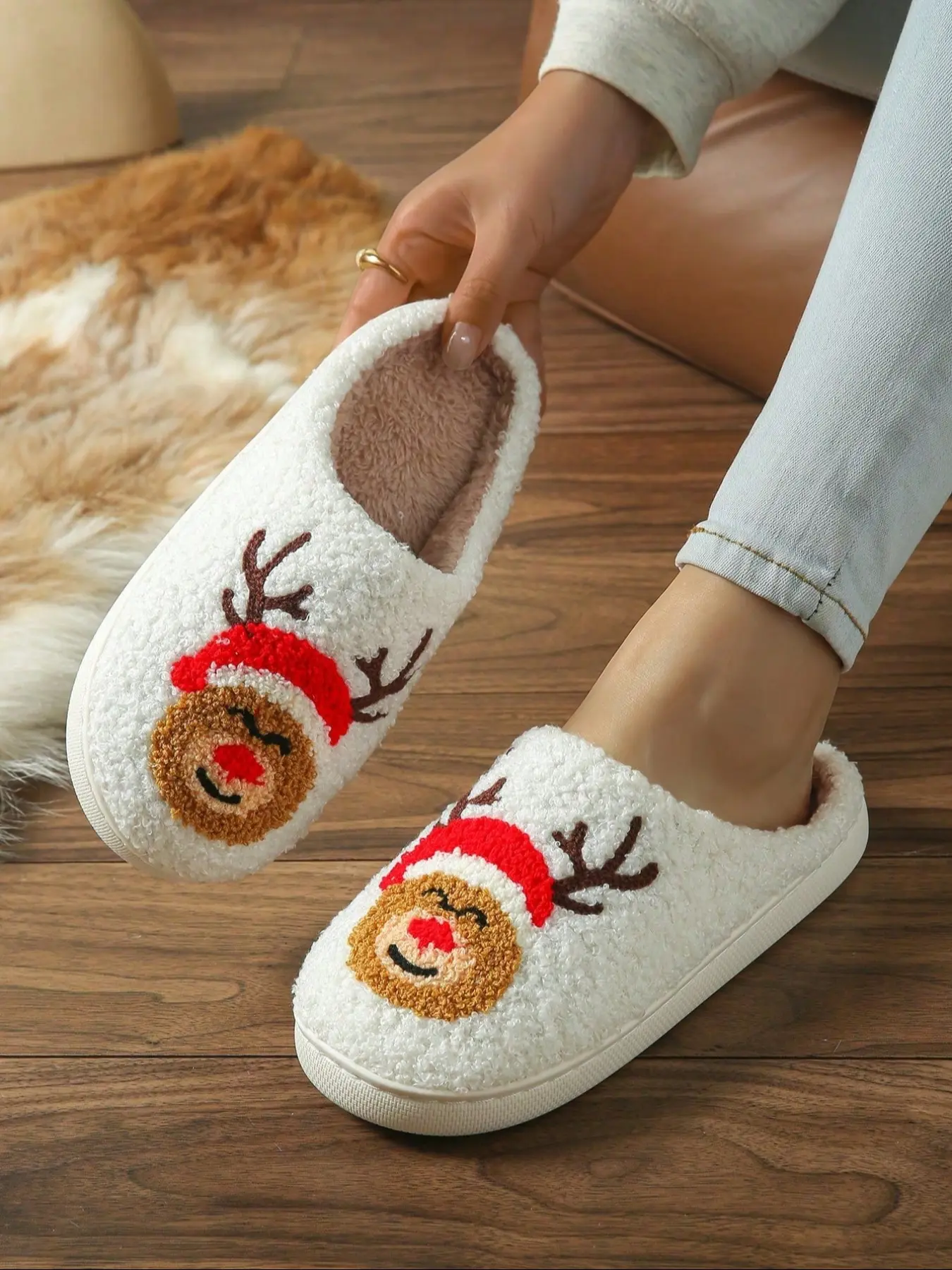 Women's Deer Head Cartoon Embroidered Slippers, Tpr Sole, Casual Fall & Winter Home Shoes, Textile Upper, Less Than Ankle Height