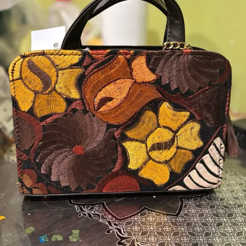 Handbag with Embossed Design and Tassel Charm I LOVE  display picture 2
