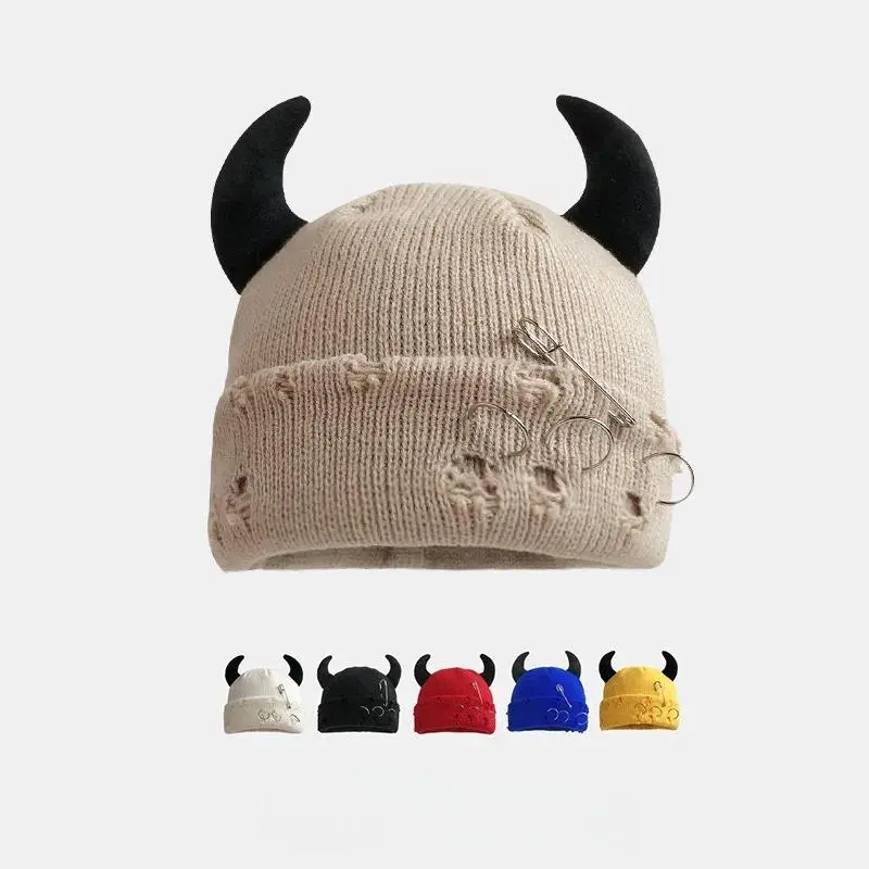 2026 Unisex Knitted Beanie With Devil Horns Halloween Distressed Skull Cap Hip Hop Winter Warm Yarn Hat For Men Women