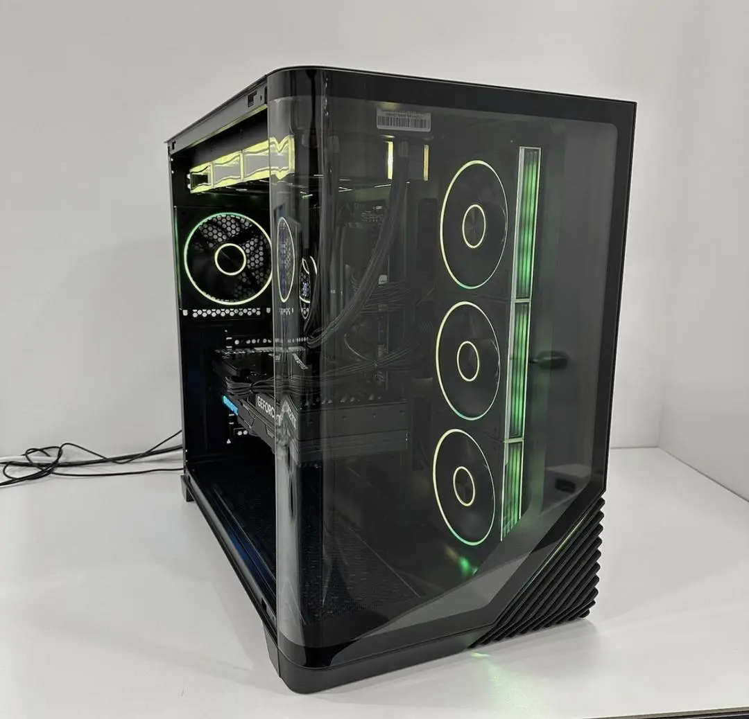 NEW AMD Ryzen 9 9950X3D GAMING PC / RTX 5090 / 6TB M.2 SSD / 128GB DDR5 RAM NEW AMD Ryzen 9 9950X3D GAMING PC / RTX 5090 / 6TB M.2 SSD / 128GB DDR5 RAM