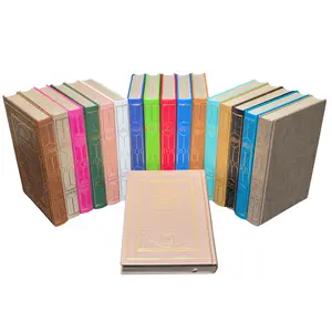 The Noble Quran: Color Coded Transliteration in Roman Script with Arabic Text and English Rainbow Color