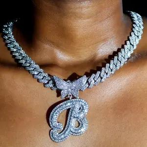 Fashionable Hip Hop Initial Butterfly Pendant Cuban Link Chain Necklace Iced Out Bling Rhinesne Chain Initial Letter Name Necklace Jewelry Gifts