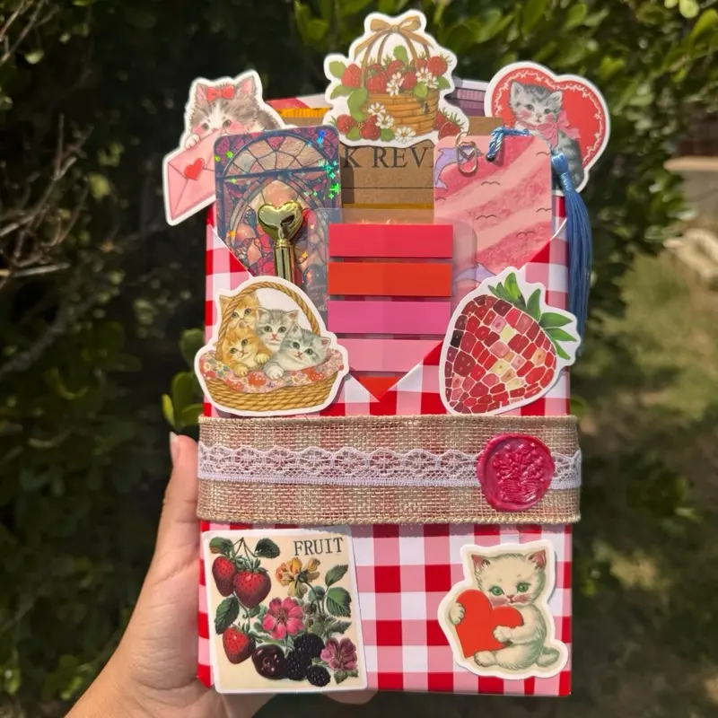 Picnic blind date with a book