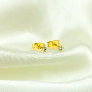 Serenity CZ Studs (Gold 2mm)