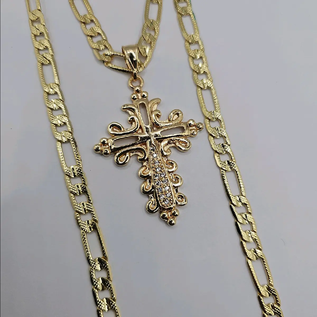 CROSS necklace with clear stones Gold-plated figaro chain style