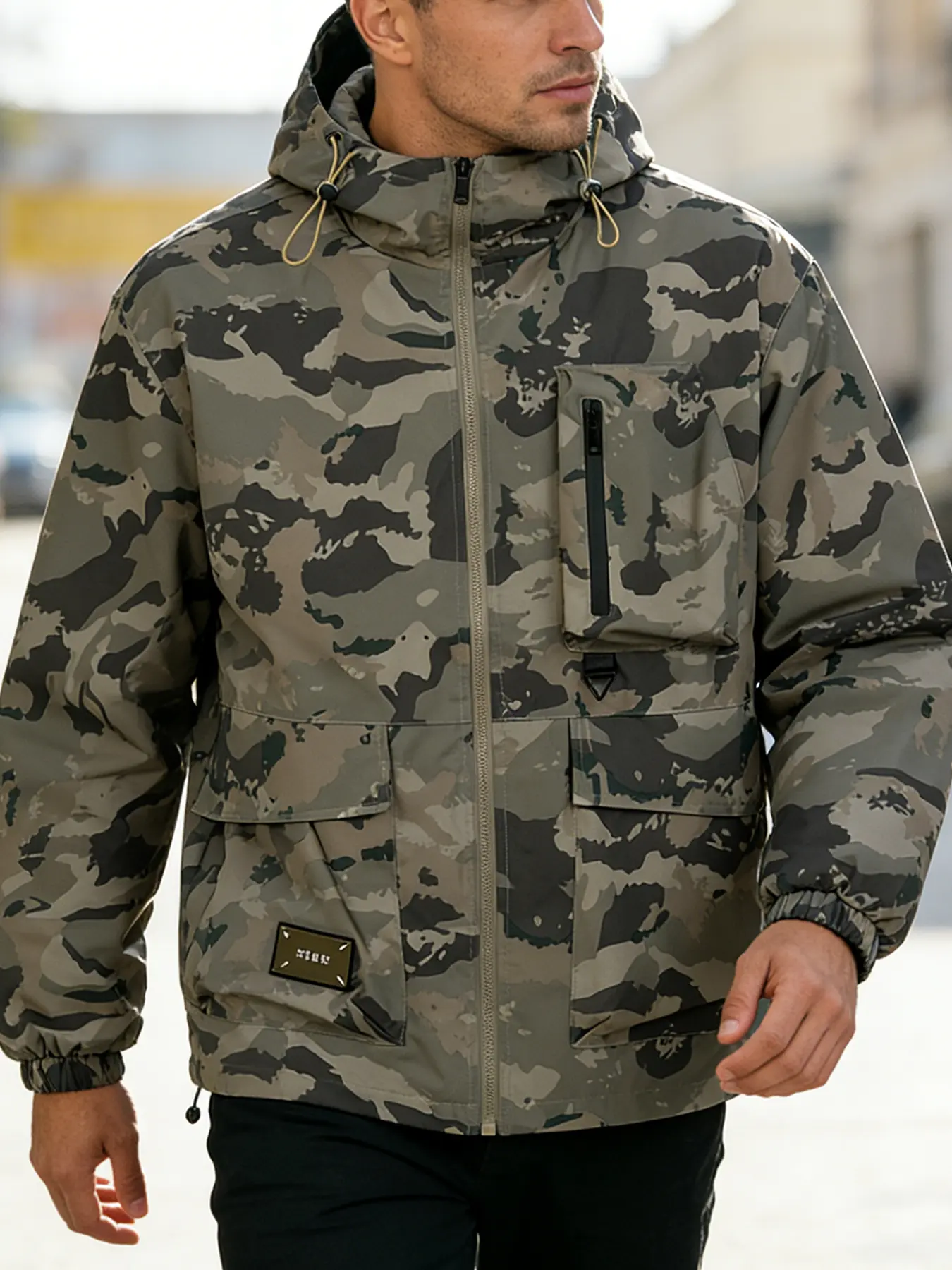 Men's Camouflage Waterproof Windproof Drawstring Hooded Jacket, Casual Long Sleeve Outdoor Coat with Zipper Pockets, All-Season Wear Menswear