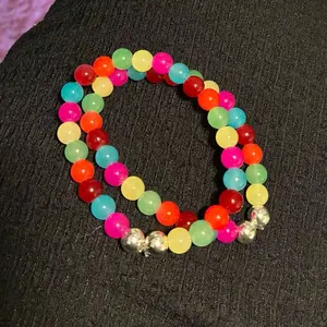 Kizzit- skittle bracelet (1)