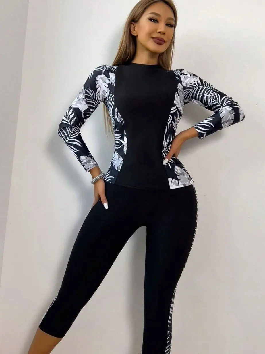 Tropical Print Long Sleeve Top & Capri Pants Set Modest Two-Piece Swimsuit for Summer Beach