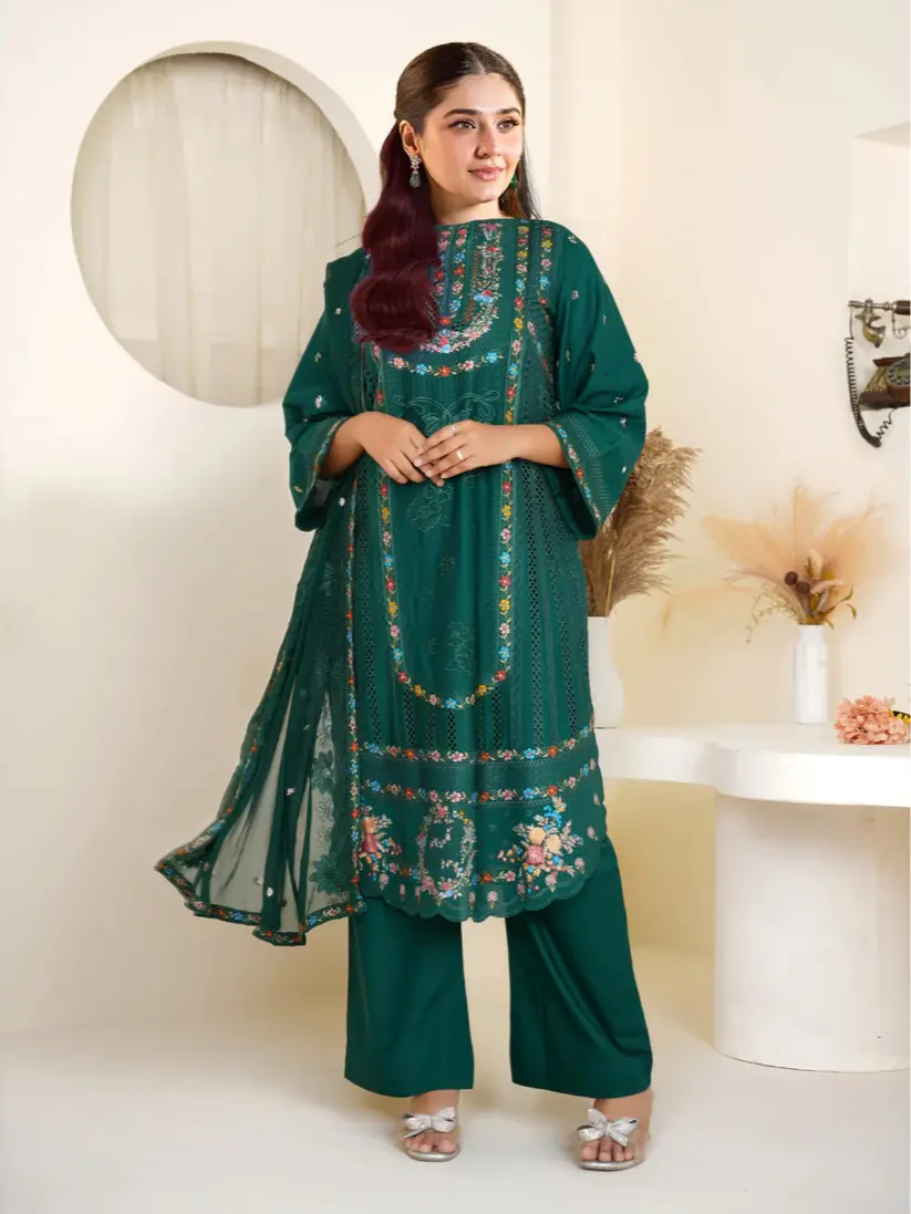 READY TO WEAR Women's Green Lawn 3-Piece Salwar Suit - Elegant Embroidered Indian Attire, Ethnic Wear, Punjabi Style Suit, Traditional Pakistani Style Kurtha Set, Women's Clothes, Ready To Wear Set