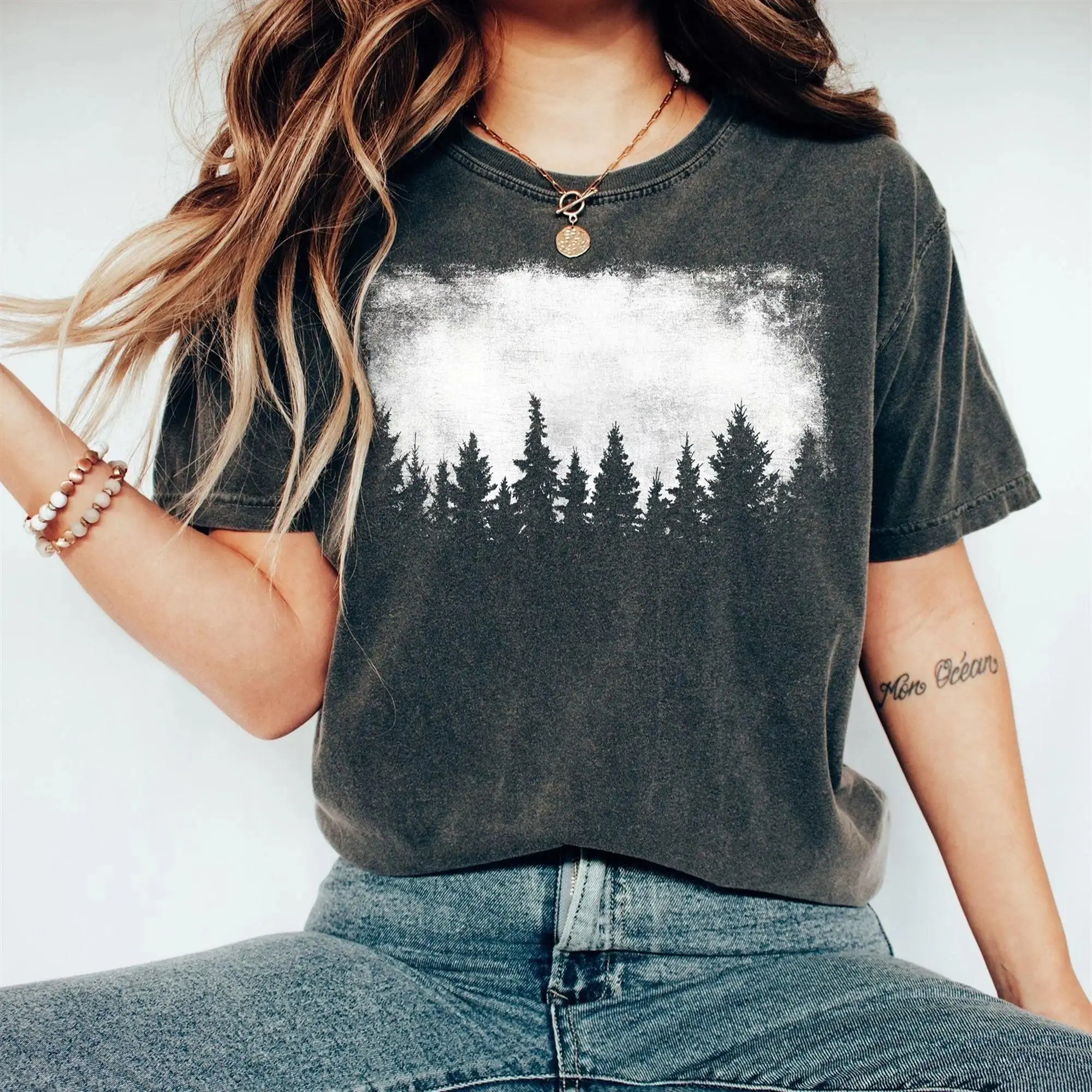 Women's Vintage Nature Pine Forest Silhouette Graphic T-Shirt 【100% cotton】 Soft Washed Cotton Crew Neck Outdoor Wilderness Aesthetic Relaxed Fit Breathable Casual Top for Hiking Camping Everyday Streetwear