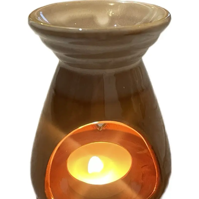 Oil Burner - Traditional Design with Rounded Base and Amber Wick, Elegant and Functional Candle Holder Plug-In Scented