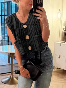 Women's Plain Basic Button Front Pocket Cable Knit Crop Sweater Vest, Tops, Casual Style Sleeveless Round Neck Cardigan for Daily Wear, Ladies Knitwear for All Seasons