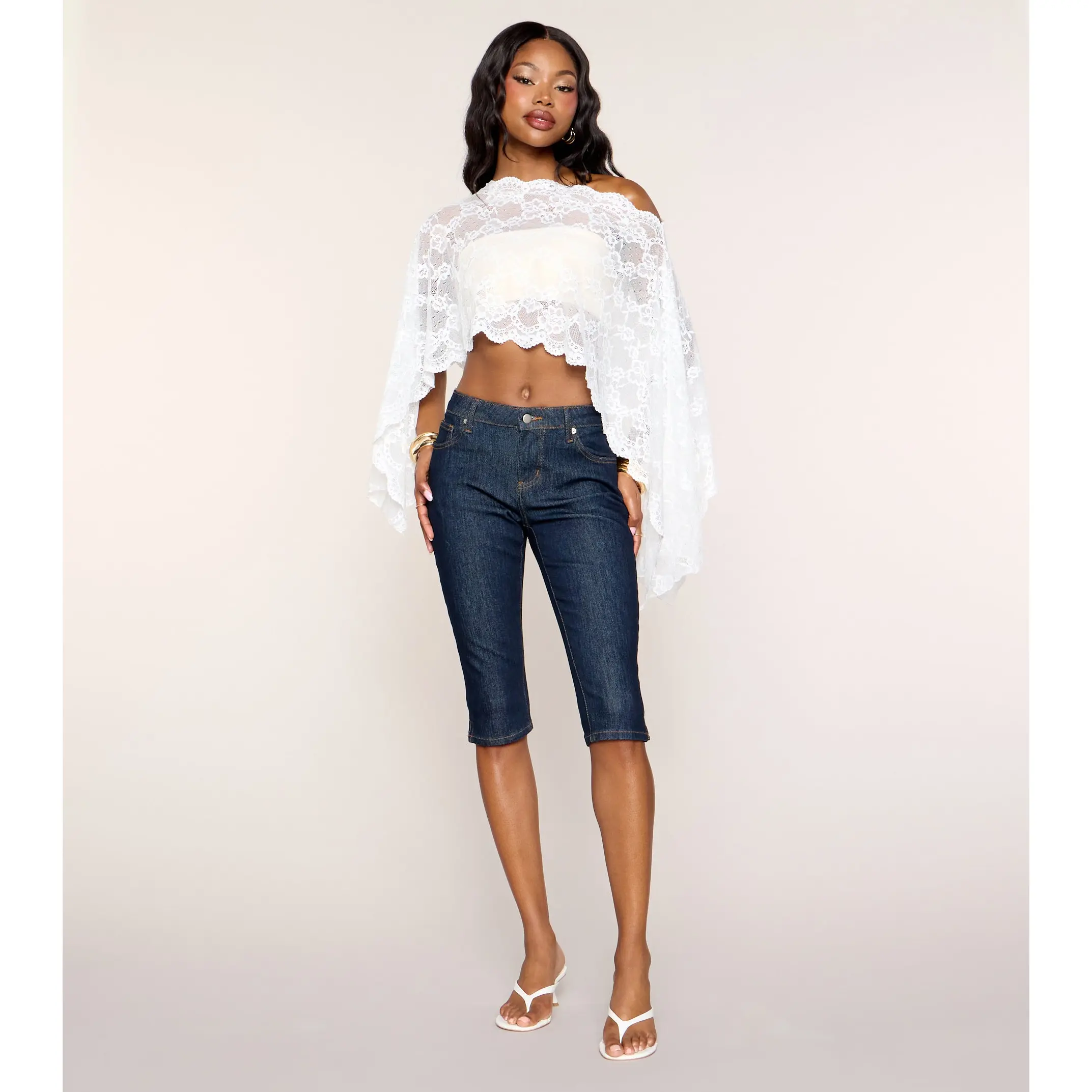 Weekend Repeat Mid Rise Capri Pants