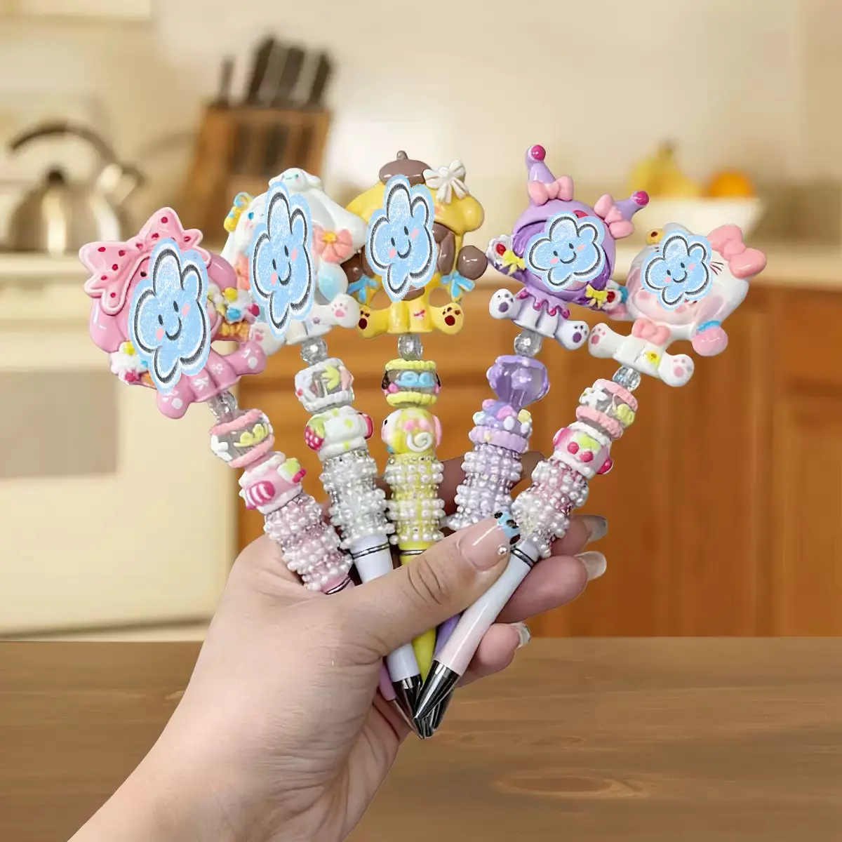 [Live1]P28 Mix Styles Cartoon Pen Topper