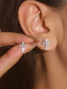Elegant Cross Stud Earrings with Sparkling Water Diamonds, High-Quality Fashion Jewelry for Women, Perfect Gift Idea, Trendy Jewelry, Fashionable Jewelry Accessories, Versatile Earrings, Rhinestone Earrings, Ear Studs