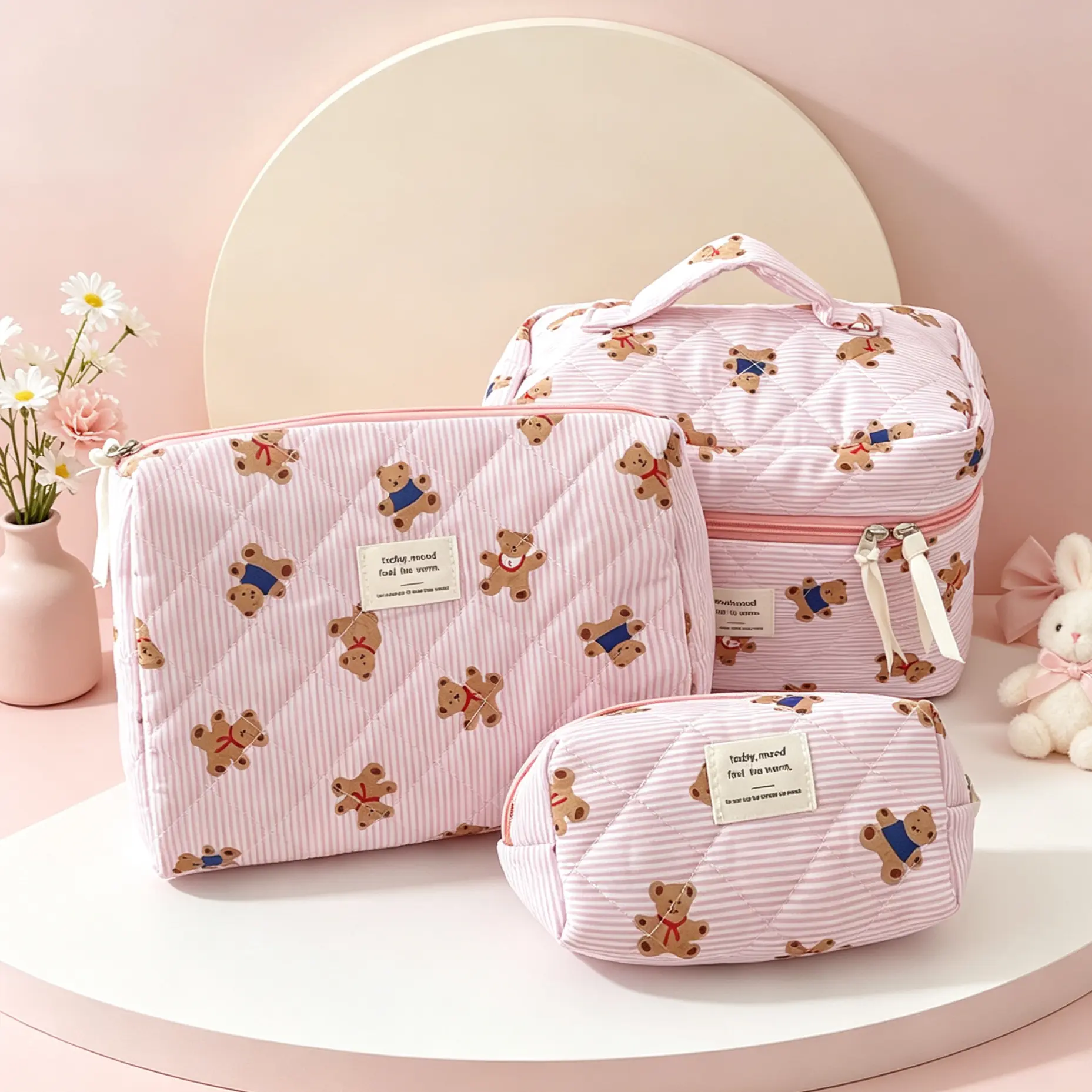 Bear Design Quilted Cosmetic Bag, Versatile Travel & Daily Use, Large Capacity Makeup Organizer Pouch, Stylish Women's Accessory, Makeup Bags