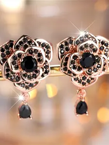A pair of rose gold stud earrings made of black zirconia are fashionable, elegant and simple, suitable for women to wear at travel wedding parties Stud Earring Jewelry Ear Studs