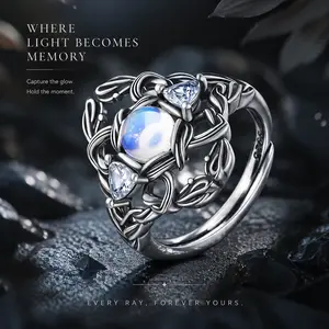 Full of high-end feel! Hollow moonstone ring, non collision design Exquisite Trendy Ring