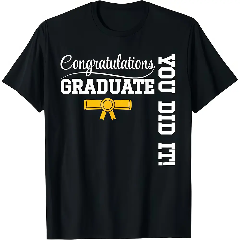 Men's Class of 2026 Graduation T-Shirt with Bold "Congratulations Graduate" Print, Casual Short-Sleeve Streetwear, Custom-Made Design, Shortsleeve