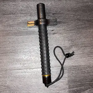 Hiking & Trekking Pole – Retractable Mountaineering Pole (Suitable for Hiking, Camping & Trekking): Comfortable Grip, Durable Construction, Ideal for Outdoor Adventures (32 Inches, 1.9 Pounds)