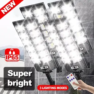 6500K Outdoor Solar Street Light 504 LED Chips Motion Sensor with Remote Control IP65 Waterproof Rating Outdoor Dusk-to-Dawn Street Lighting