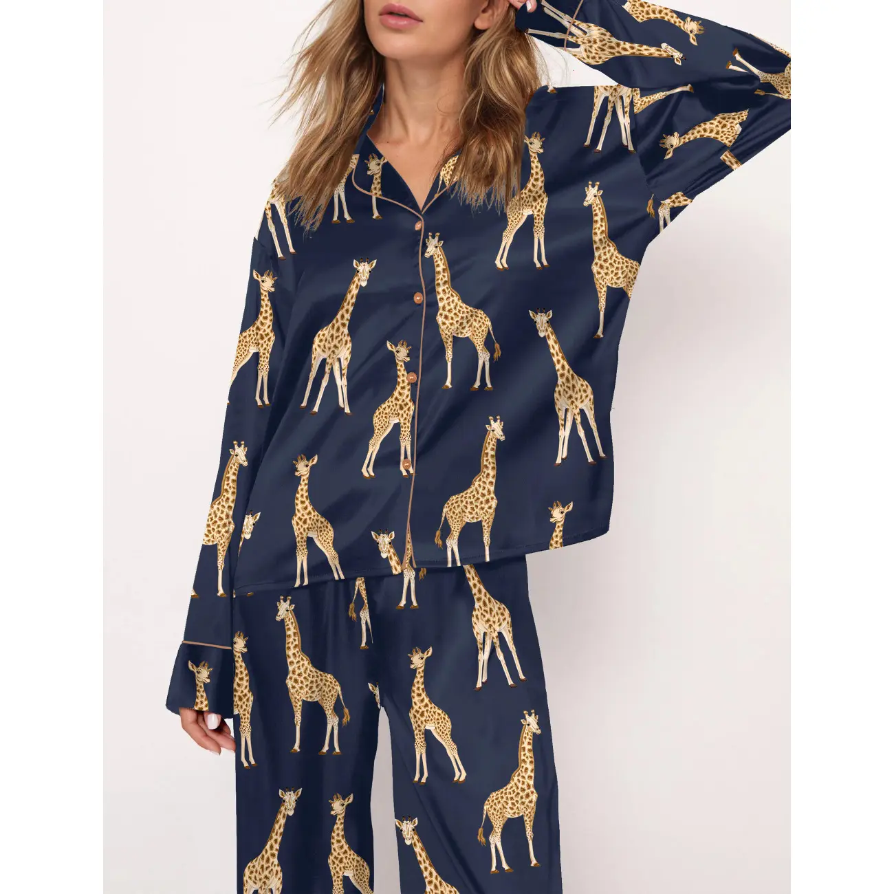 Giraffe Safari Cotton Pajama Set for Women - Playful and Cozy Sleepwear for Animal Lovers, Perfect for Safari Dream Nights, Family Wildlife Movie Evenings, or Relaxed Weekend Mornings