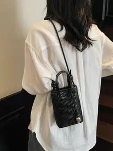 Mini Crossbody Bag with Drawstring, Versatile Handbag Design, Minimalist Style, Perfect for Daily Commute and Travel