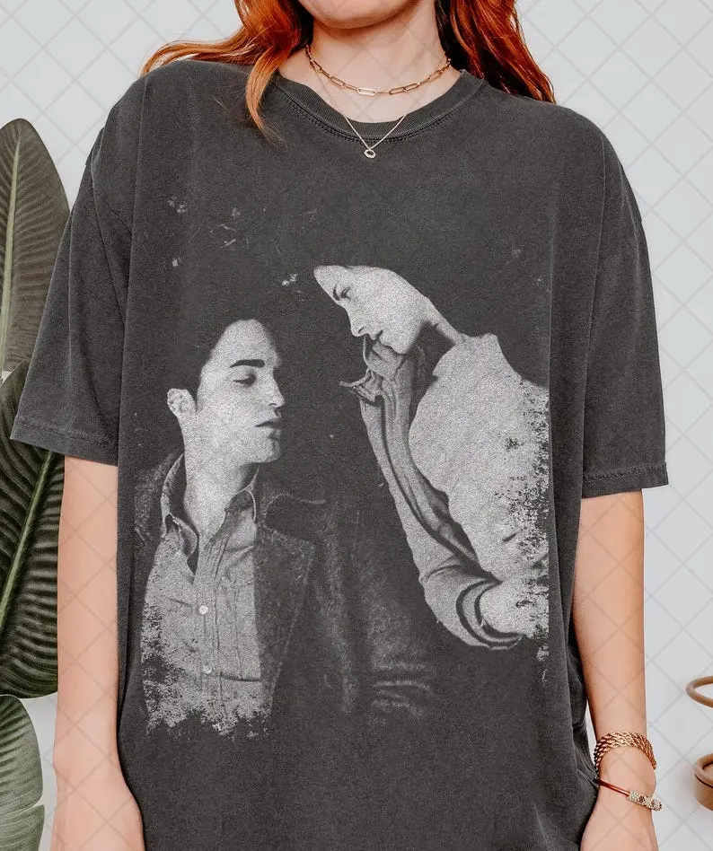 Comfort Colors Twilight Vintage Shirt, Gift For Book Lover Twilight Saga, Vampires Wolves Romance shirt, Edward Cullen Bella