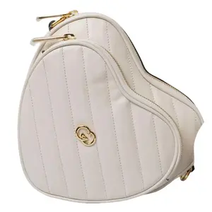 Pre-owned GUCCI leather Shoulder Bags Calfskin Matelasse Diagonal Mini Interlocking G Heart Shoulder Bag in Cream with Gold Accents