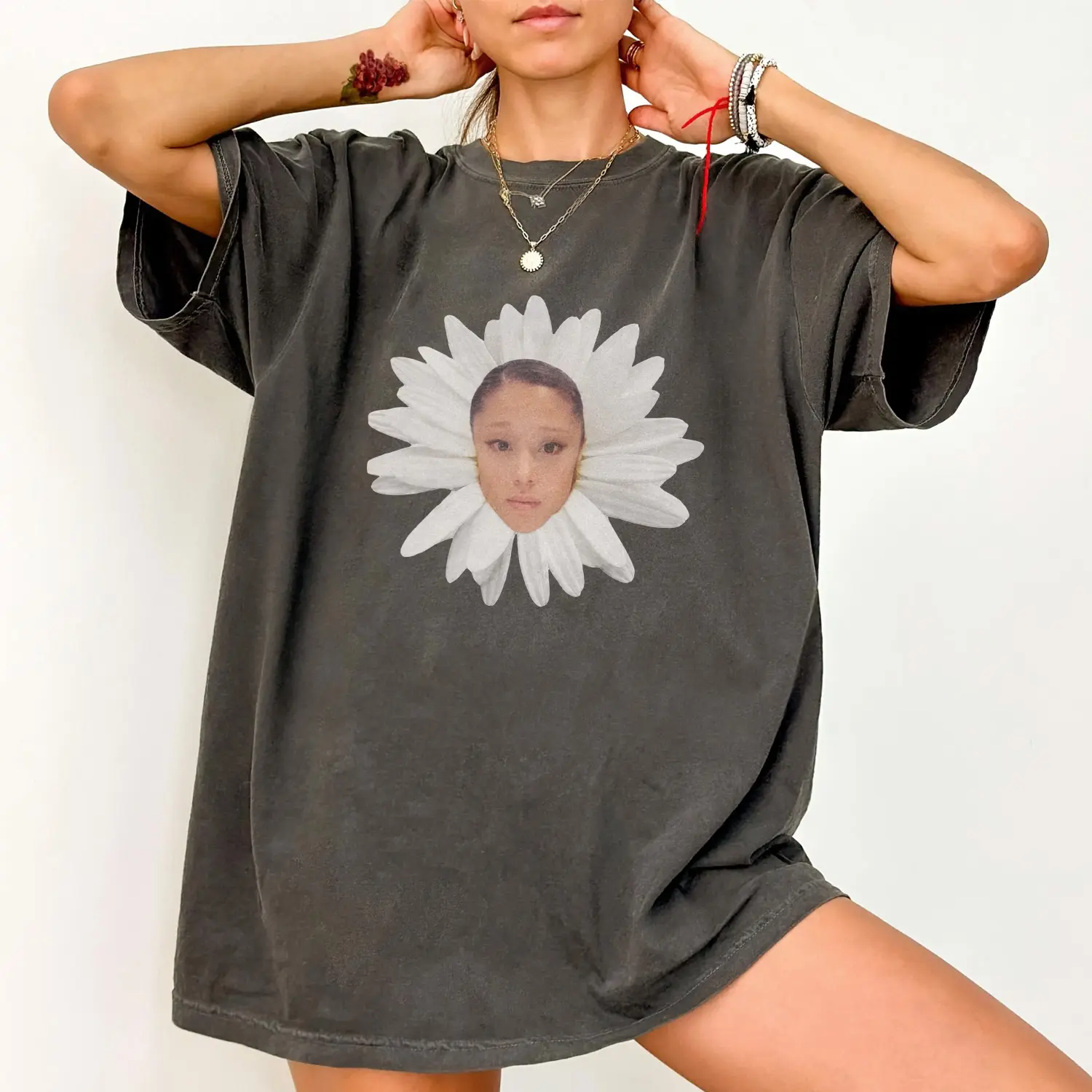 Ariana Flower Petal T-Shirt, Funny Ariana Inspired Shirt, Daisy Face Graphic Tee, Pop Star Meme Shirt, Concert Outfit