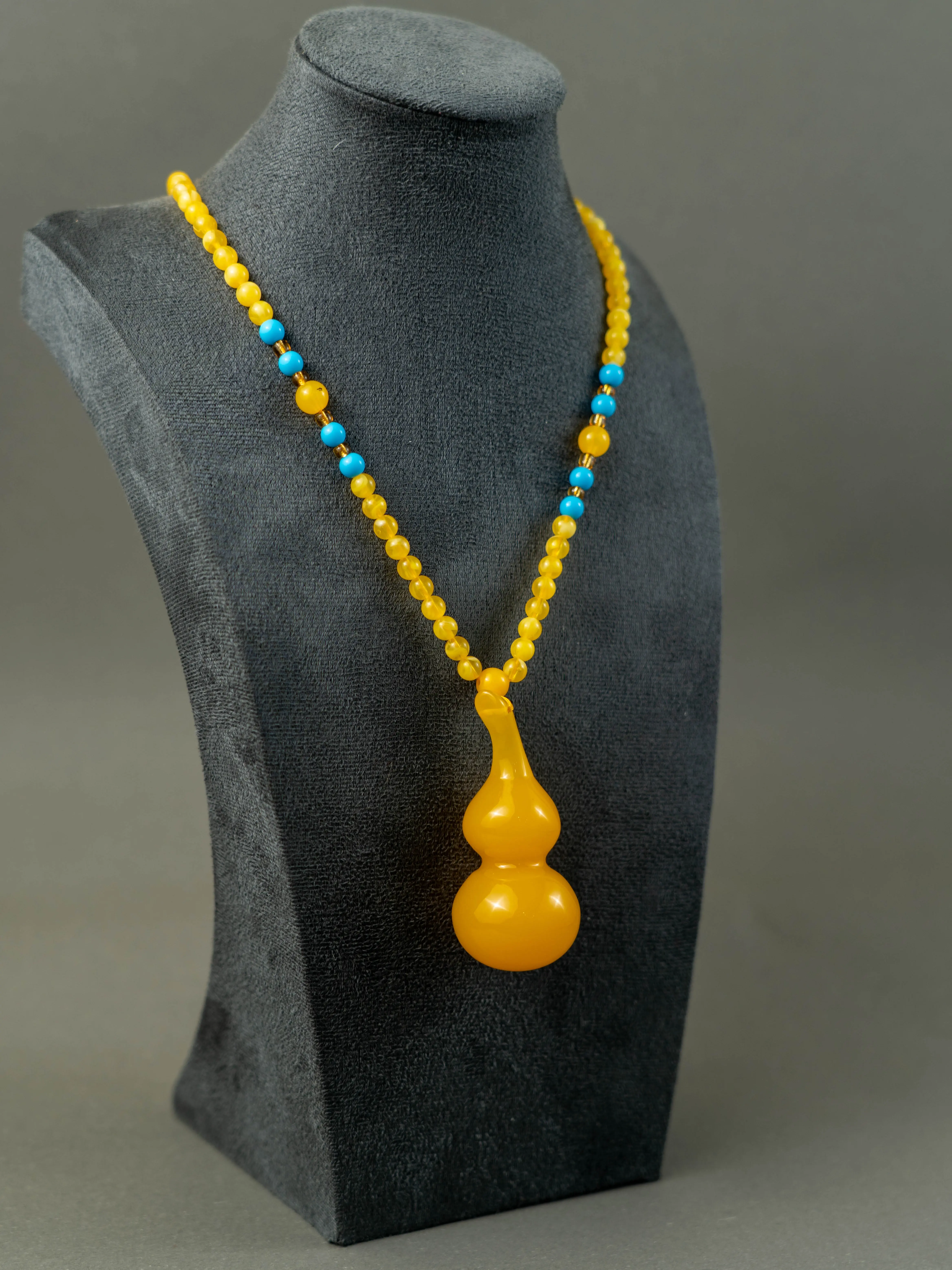 E-Vessel of Fortune Gourd Pendant Necklace, Collectible Stone Carving Jewelry with Deep Cultural Foundation for Collectors Seeking Treasured Pieces