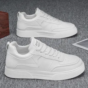 2026 Spring New Men’s White Sneakers – Stylish, Versatile Skate Shoes with a Leather Upper for Young Trendsetters