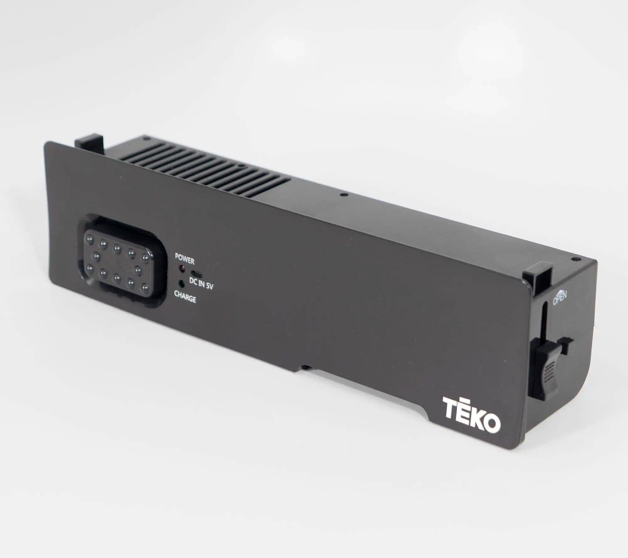 Teko Under Counter Toe Kick Vacuum Vacuum