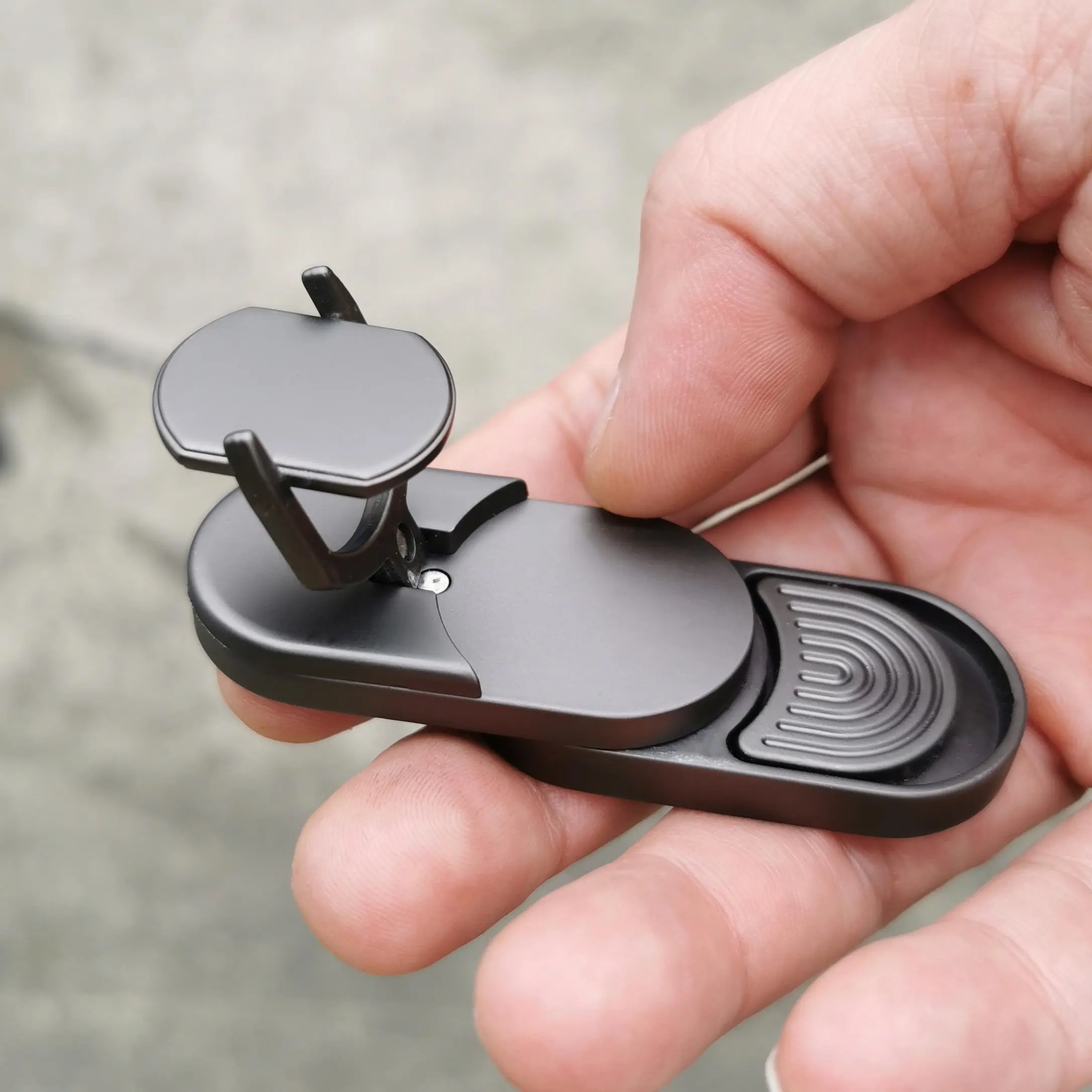 Fidget Slider Toy, 1 Count Fidget Toy for Stress Relief, Finger Push Spin Coin, Decompression Toys, EDC Haptic Slider Gift