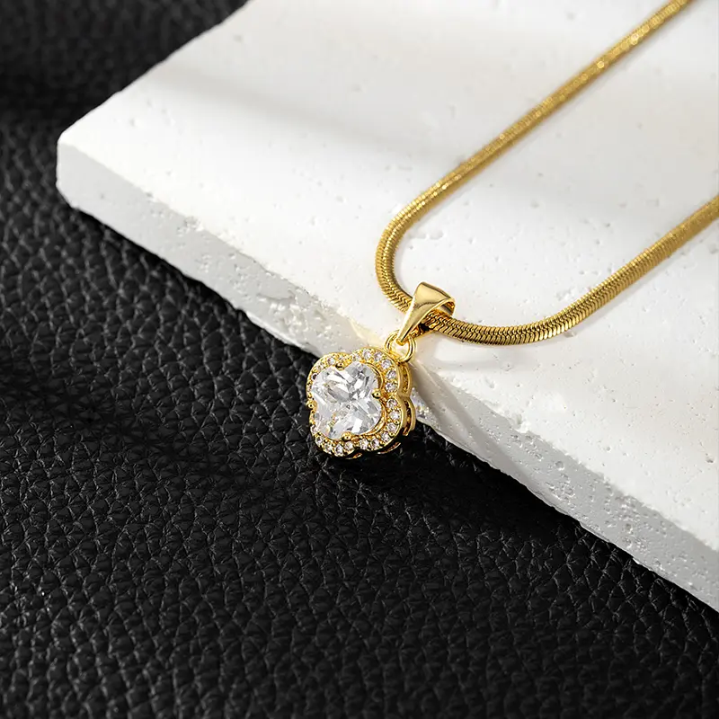 Women's 2 mm Sugar Cube Gold 4-Leaf Clover Pendant Necklace - Gold Aesthetic Long Casual Female Hypoallergenic Dainty Layering Chain Jewelry, Ideal for Party, Daily Wear, Birthday Gift