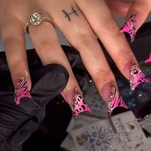 24pcs Long Duck Bill Y2K Style Nail Tips, Nude Zebra French Tip False Nails Fake Nails, Decorative Nails, Rhinestone Chain & Leopard Accent, Glossy Salon Quality