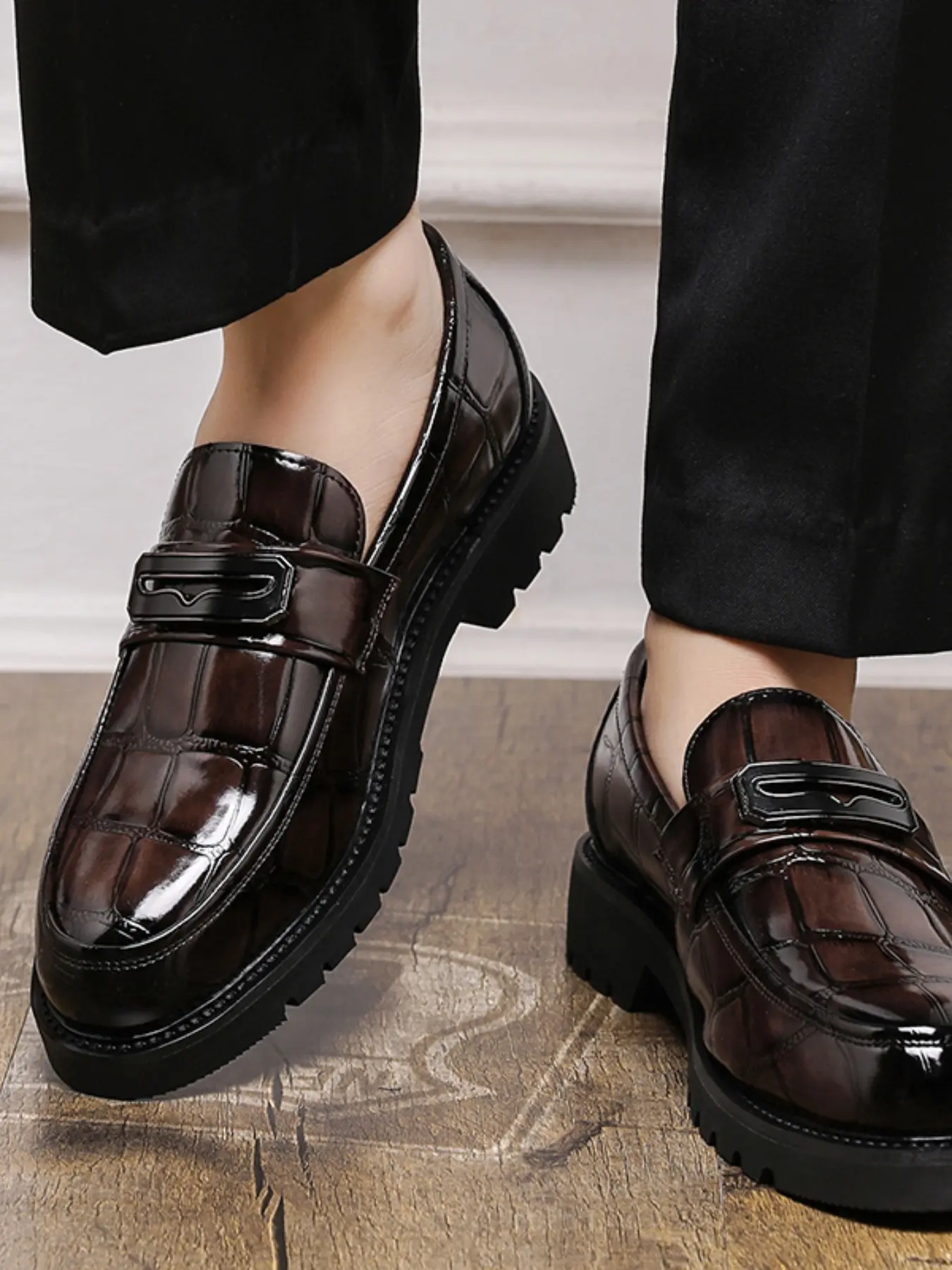 Men's Thick Sole Crocodile Pattern Business Casual Formal Loafers, Height Increasing Non-Slip Rubber Gear Bottom Breathable Gentleman Party Wedding Shoes Footwear Formal Dress Shoes PU Leather Footwear