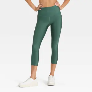 Women's Effortless Support High-Rise Pocketed Capri Leggings - All In Motion