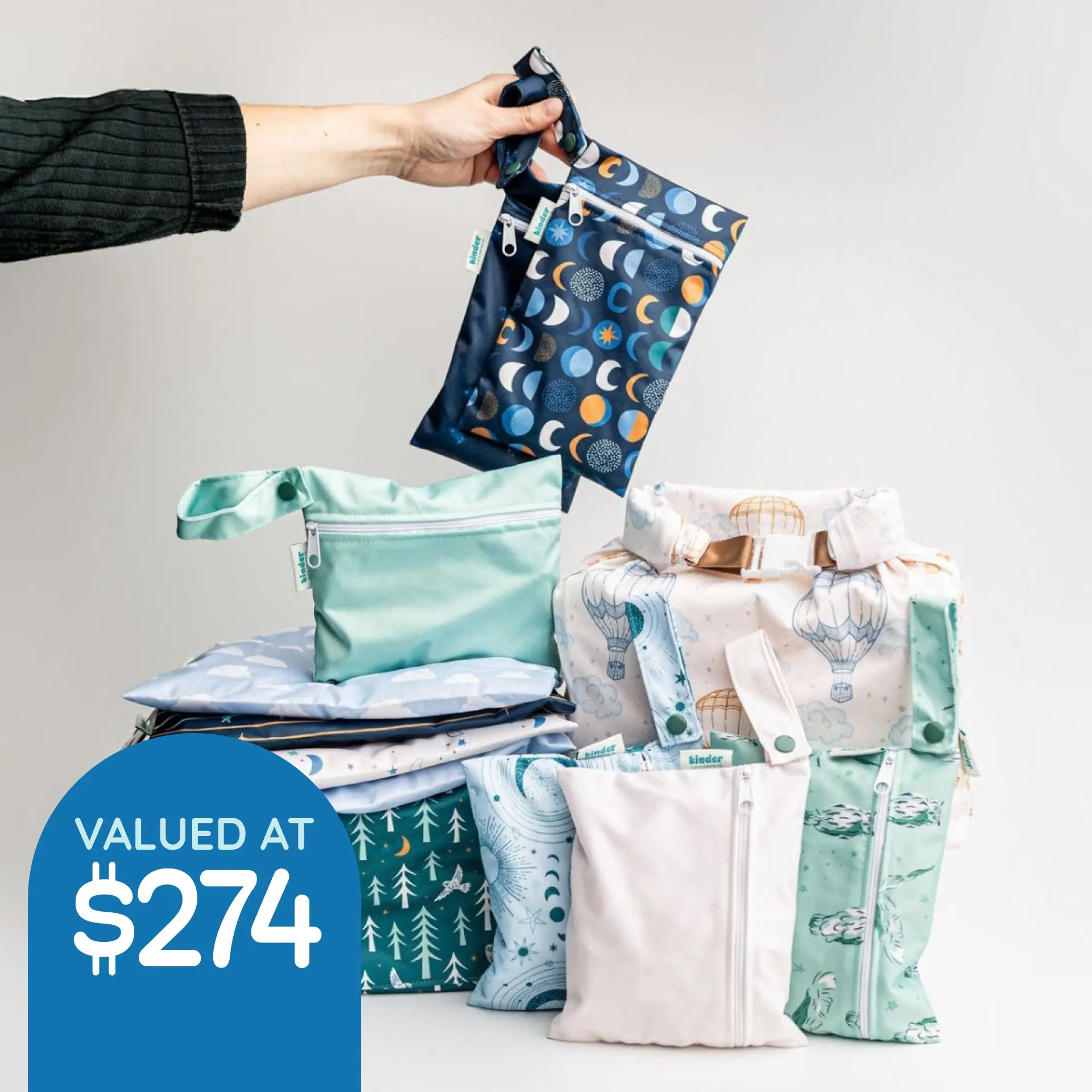 Sweet Dreams Box with 8 Diapers and More