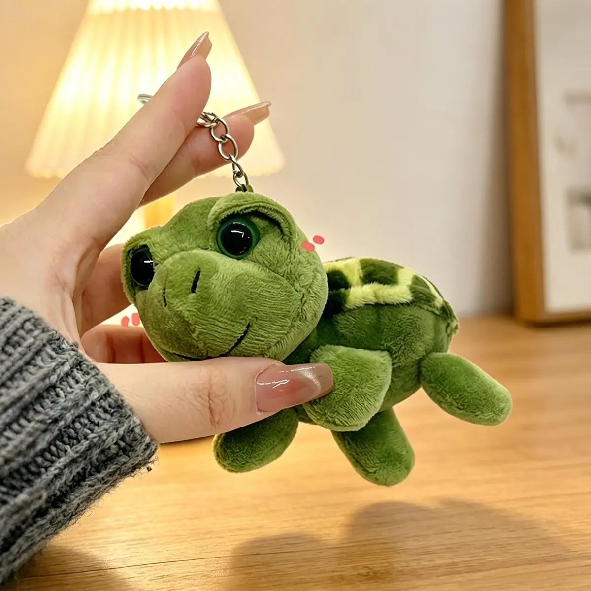 1Pc Cute Big Eyes Cartoon Turtle Plush Toy Keychain For Purse Kawaii Sea Turtle Bag Pendant Soft Stuffed Doll Backpack Ornament Fashion Accessories Perfect Birthday Holiday Gifts for Girls Kids Couple Friends Daily Decoration Fluffy Keychain