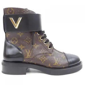Pre-owned Louis Vuitton Canvas Small Leather Goods Wonderland Line Patent Monogram Boots