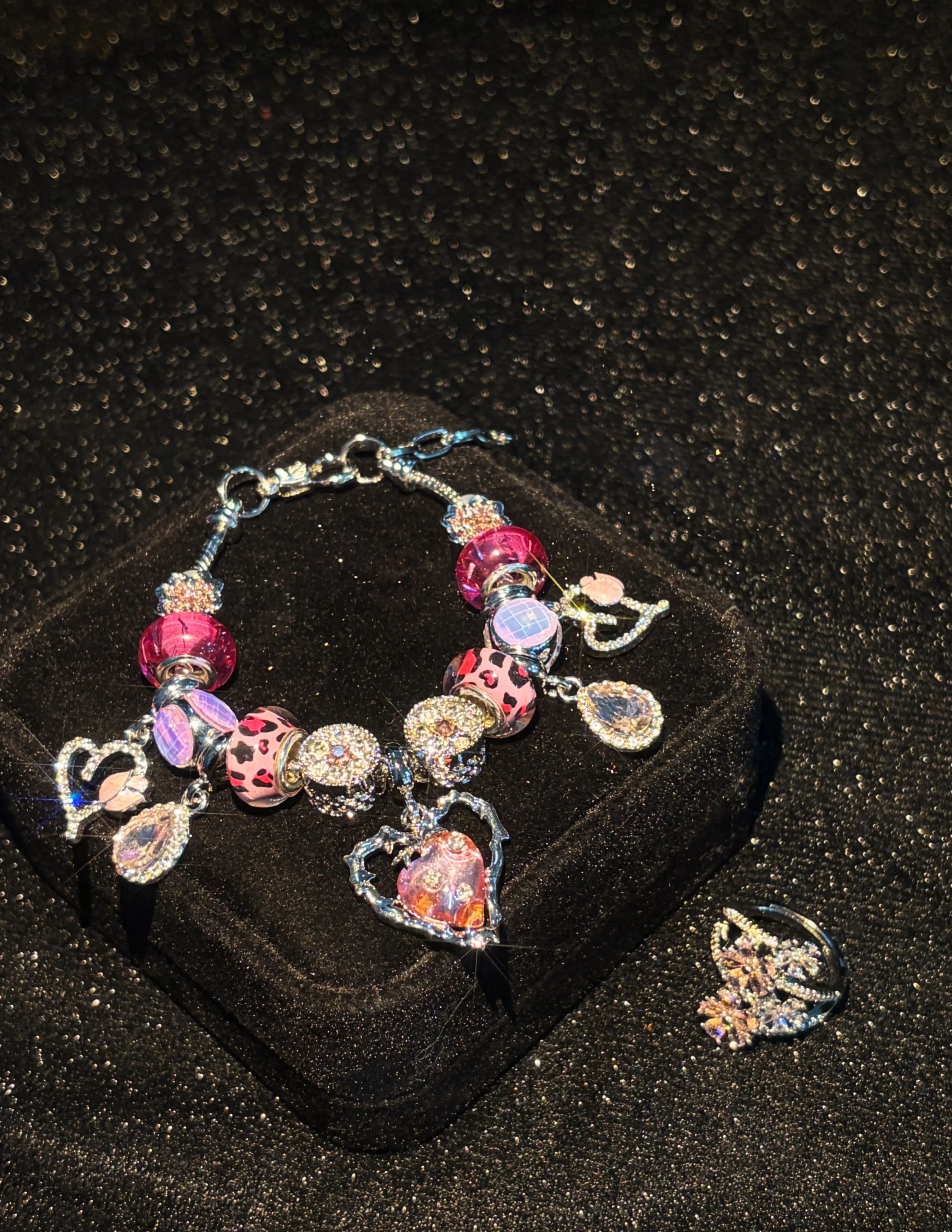 2-piece silver tone pink crystal charm bracelet and ring set, snake chain beaded bracelet with leopard print beads heart teardrop dangle charms, adjustable ring, fashion statement jewelry gift for women
