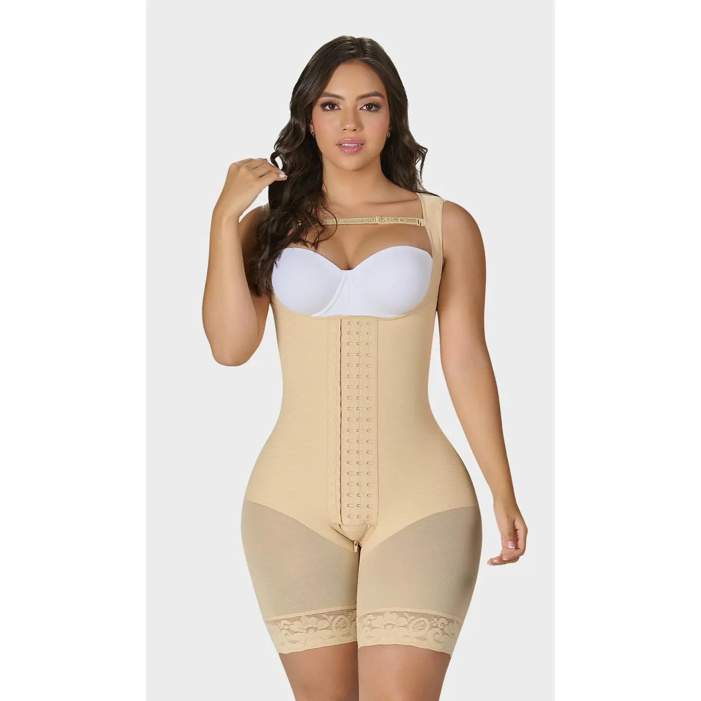 F-00485 - Hourglass type mid-thigh faja